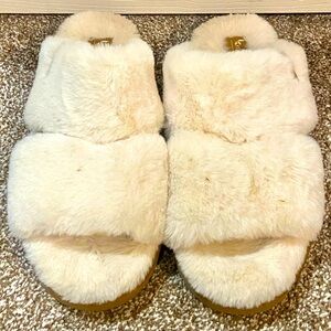 Koolaburra Cream Fuzzy Slippers